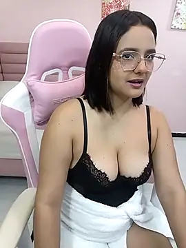 kae styles online show from September 9, 2025, 8:29 pm