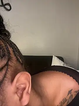 Snapshot of InkLady444 chatting on February 11, 2026, 4:01 am InkLady444 online show from February 11, 2026, 4:01 am