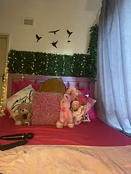 InkLady444 online show from February 25, 2025, 4:35 am