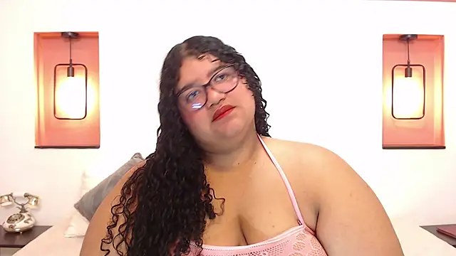 Snapshot of Miley_Collins chatting on January 11, 2025, 8:10 pm Miley Collins online show from January 11, 2025, 8:10 pm