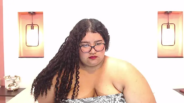 Snapshot of Miley_Collins chatting on January 15, 2025, 12:41 am Miley Collins online show from January 15, 2025, 12:41 am