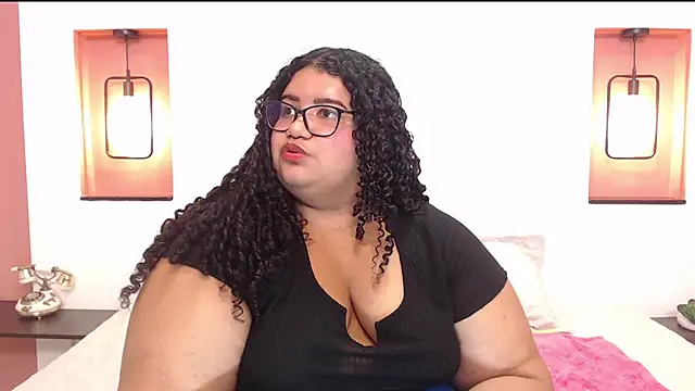 Snapshot of Miley_Collins chatting on March 1, 2025, 2:59 am Miley Collins online show from March 1, 2025, 2:59 am