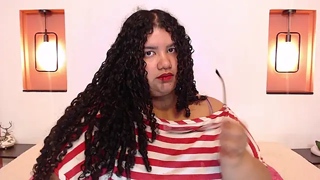 Snapshot of Miley_Collins chatting on March 20, 2025, 7:14 pm Miley Collins online show from March 20, 2025, 7:14 pm