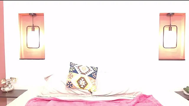 Snapshot of Miley_Collins chatting on March 11, 2025, 12:54 am Miley Collins online show from March 11, 2025, 12:54 am