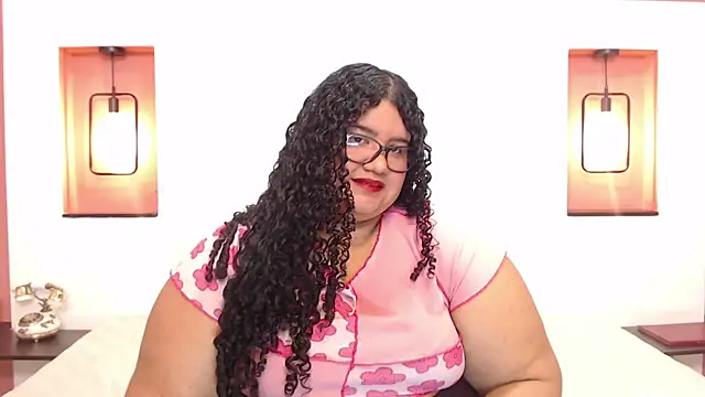 Snapshot of Miley_Collins chatting on January 17, 2025, 8:11 pm Miley Collins online show from January 17, 2025, 8:11 pm