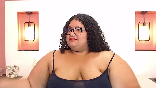 Snapshot of Miley_Collins chatting on January 11, 2025, 1:27 am Miley Collins online show from January 11, 2025, 1:27 am