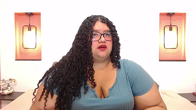 Snapshot of Miley_Collins chatting on January 9, 2025, 3:55 pm Miley Collins online show from January 9, 2025, 3:55 pm