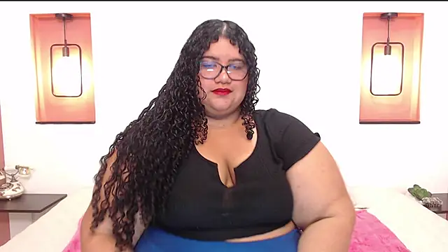 Snapshot of Miley_Collins chatting on March 12, 2025, 3:18 pm Miley Collins online show from March 12, 2025, 3:18 pm