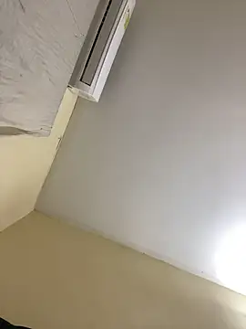 Snapshot of Rous_Ps chatting on November 28, 2025, 9:15 pm Rous Ps online show from November 28, 2025, 9:15 pm