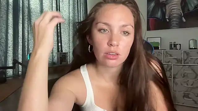 Snapshot of sweetsariaah chatting on January 18, 2025, 7:37 pm sweetsariaah online show from January 18, 2025, 7:37 pm