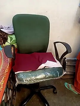 Sony-Model online show from December 18, 2025, 4:17 am