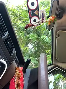 SnapIDRakesh4 online show from March 7, 2025, 6:22 pm