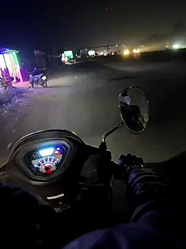 SnapIDRakesh4 online show from December 2, 2025, 6:31 pm