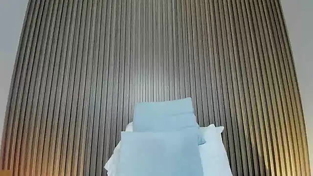 dania miller  online show from October 4, 2025, 2:40 pm