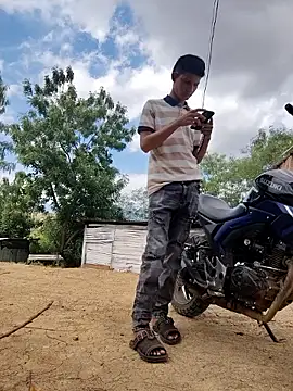 Juan Hotcaliemte online show from November 23, 2025, 2:38 pm