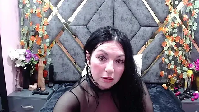 Snapshot of Luciana_Ass chatting on February 21, 2025, 8:38 pm Luciana Ass online show from February 21, 2025, 8:38 pm