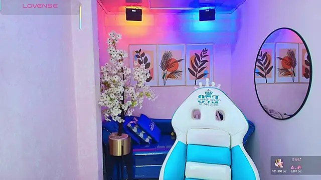 Dafne huges online show from October 21, 2025, 7:35 pm