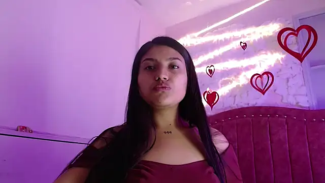 SarahStones online show from March 12, 2025, 3:46 am