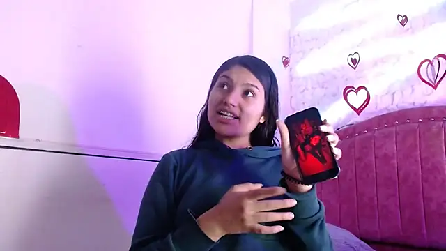 SarahStones online show from March 14, 2025, 4:21 am