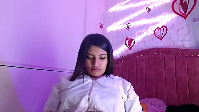 SarahStones online show from March 14, 2025, 9:00 pm