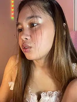 ursweet babygirl online show from February 25, 2026, 4:40 pm