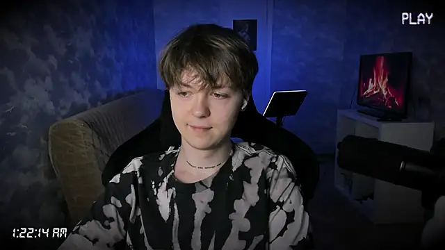 charonbaby1 online show from October 5, 2025, 10:22 pm