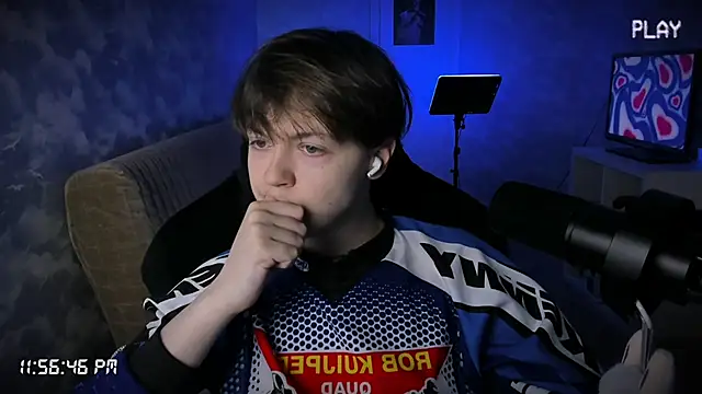 charonbaby1 online show from November 17, 2025, 8:57 pm