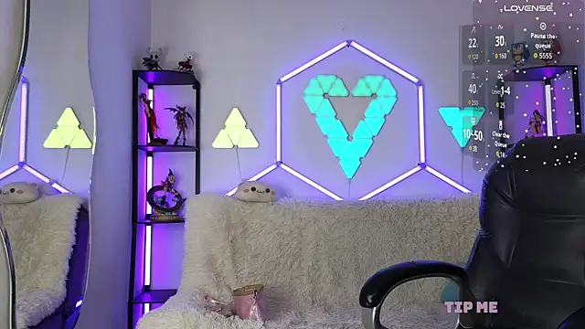 Snapshot of littlevixen18 chatting on September 17, 2025, 2:08 pm littlevixen18 online show from September 17, 2025, 2:08 pm