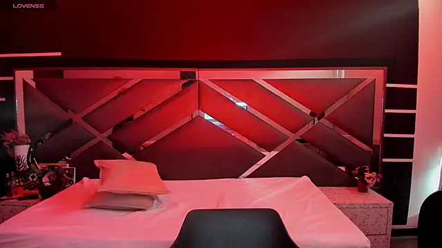 SexyNaf online show from September 19, 2025, 7:51 pm