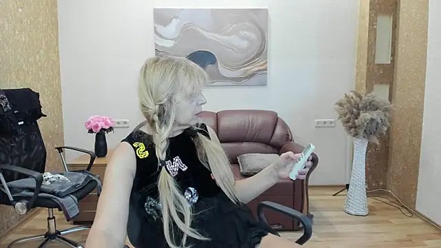 Anna Diax online show from October 15, 2025, 11:40 am