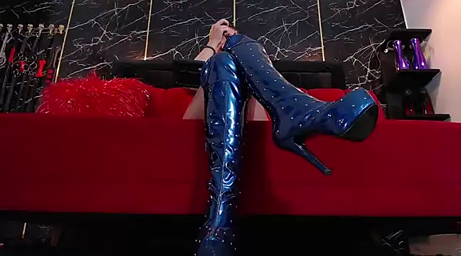 Snapshot of KatyMore_ chatting on March 10, 2025, 6:01 pm KatyMore online show from March 10, 2025, 6:01 pm