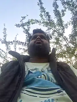 Snapshot of Indianboytelugu chatting on December 28, 2024, 2:01 am Indianboytelugu online show from December 28, 2024, 2:01 am