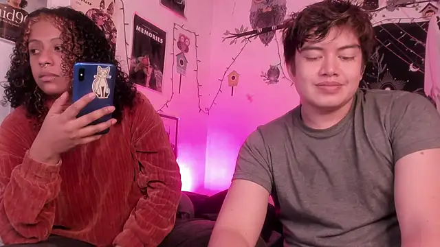 hothoneychile online show from December 16, 2025, 1:54 am