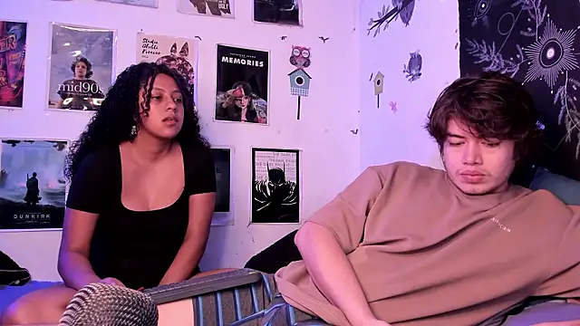 hothoneychile online show from March 23, 2026, 3:50 am