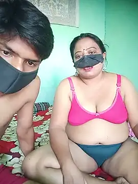 Group Of Lust online show from May 16, 2026, 2:32 am
