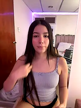 Snapshot of annaharper- chatting on November 16, 2025, 8:57 pm annaharper- online show from November 16, 2025, 8:57 pm