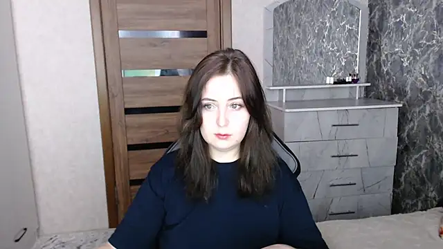 Kristy-Max online show from December 20, 2025, 9:50 pm