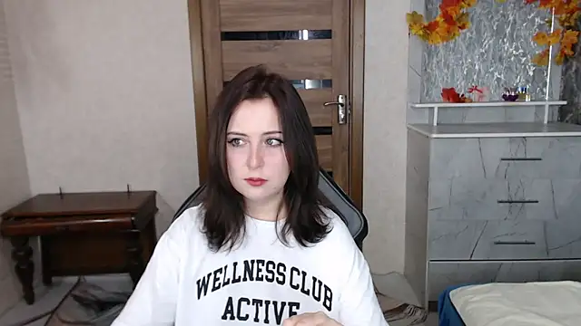 Kristy-Max online show from October 11, 2025, 5:36 pm