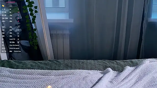 SunnyRisha online show from September 30, 2025, 5:02 am