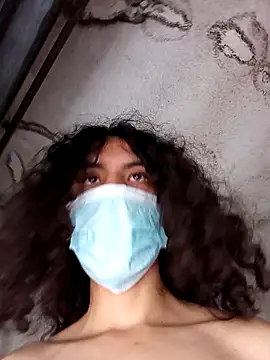 Snapshot of FKF2004 chatting on October 3, 2025, 1:34 pm FKF2004 online show from October 3, 2025, 1:34 pm