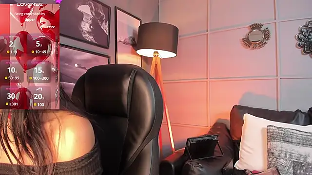 Giovanna oliveira online show from February 12, 2025, 12:37 am