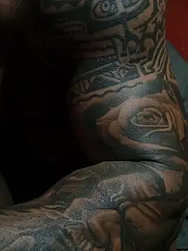 Snapshot of moody1996- chatting on October 28, 2025, 3:29 am moody1996- online show from October 28, 2025, 3:29 am