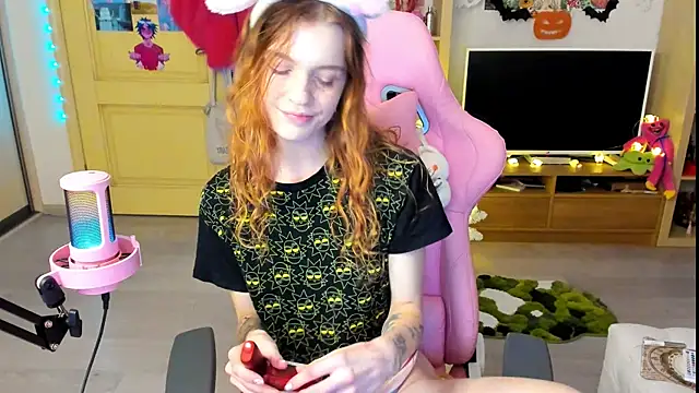 Sunny Elly online show from December 5, 2025, 3:21 pm