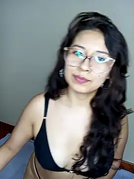 Snapshot of MishuColfer chatting on March 4, 2026, 2:41 am MishuColfer online show from March 4, 2026, 2:41 am