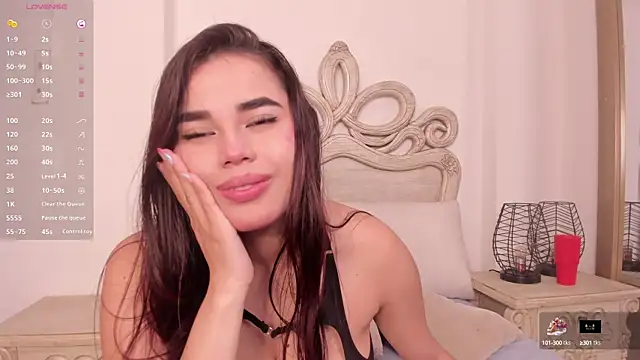 Snapshot of Victoria_vallejo_ chatting on March 4, 2025, 3:15 pm Victoria vallejo  online show from March 4, 2025, 3:15 pm