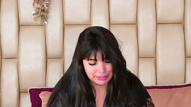 Alexa Miss online show from December 1, 2025, 7:26 pm