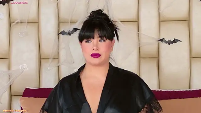 Alexa Miss online show from October 4, 2025, 7:04 pm