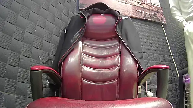 hardbigcock16 online show from November 15, 2025, 8:18 am