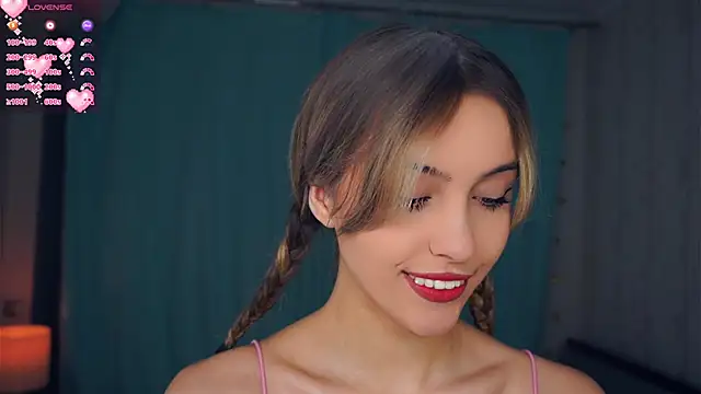 Snapshot of FannyHewson chatting on November 29, 2025, 8:42 pm FannyHewson online show from November 29, 2025, 8:42 pm