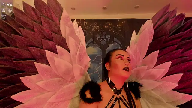 MeliizaQueen online show from October 25, 2025, 5:35 pm